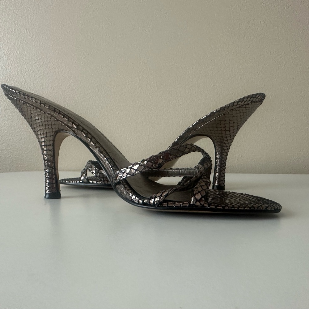 Nine West Vintage Silver Gray Animal Print Snakeskin Heel Mules 7.5